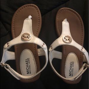 Michael Kors Girls White Sandal Shoes Size 11